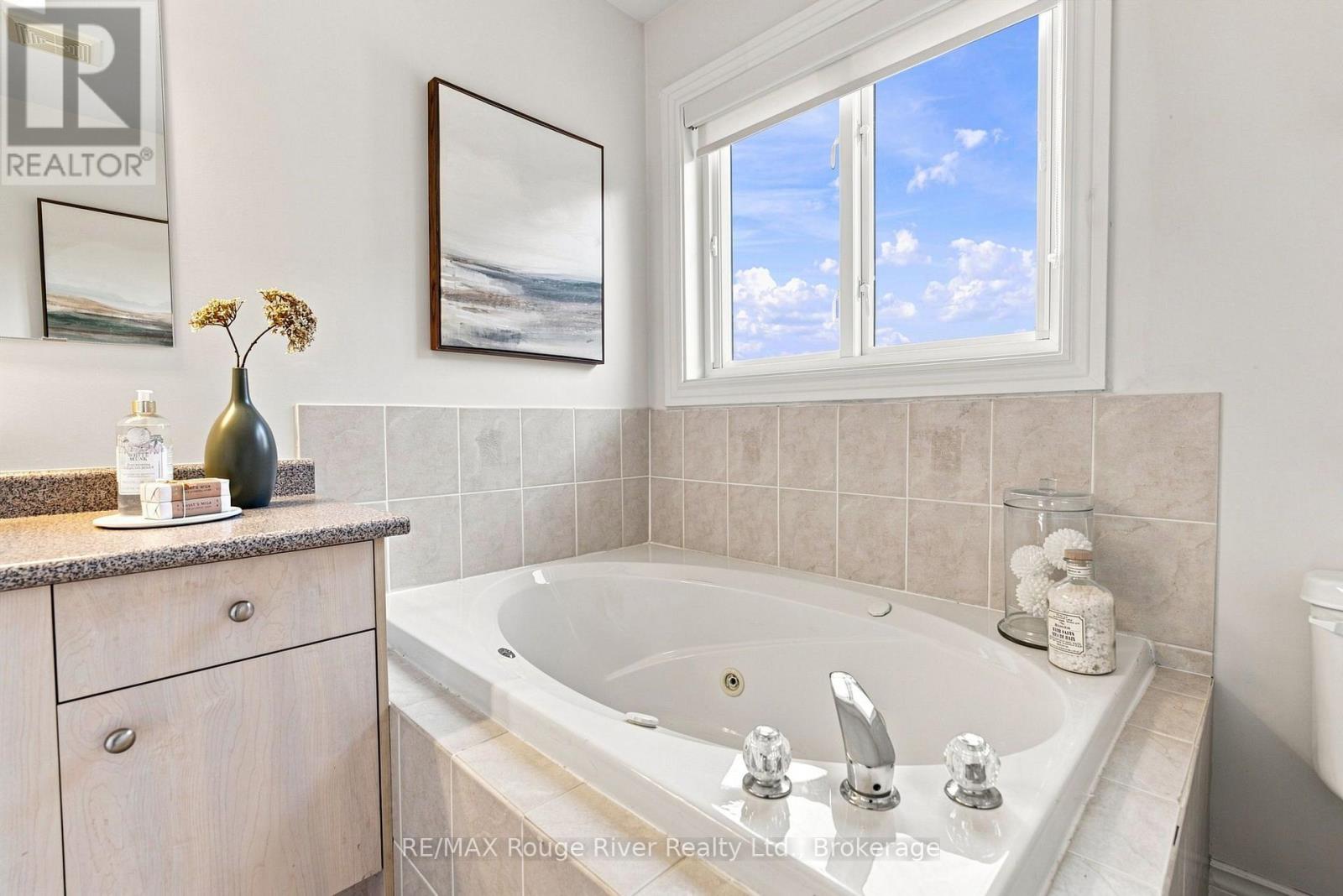 14 Tormina Boulevard, Whitby, Ontario  L1R 3B2 - Photo 26 - E13692724