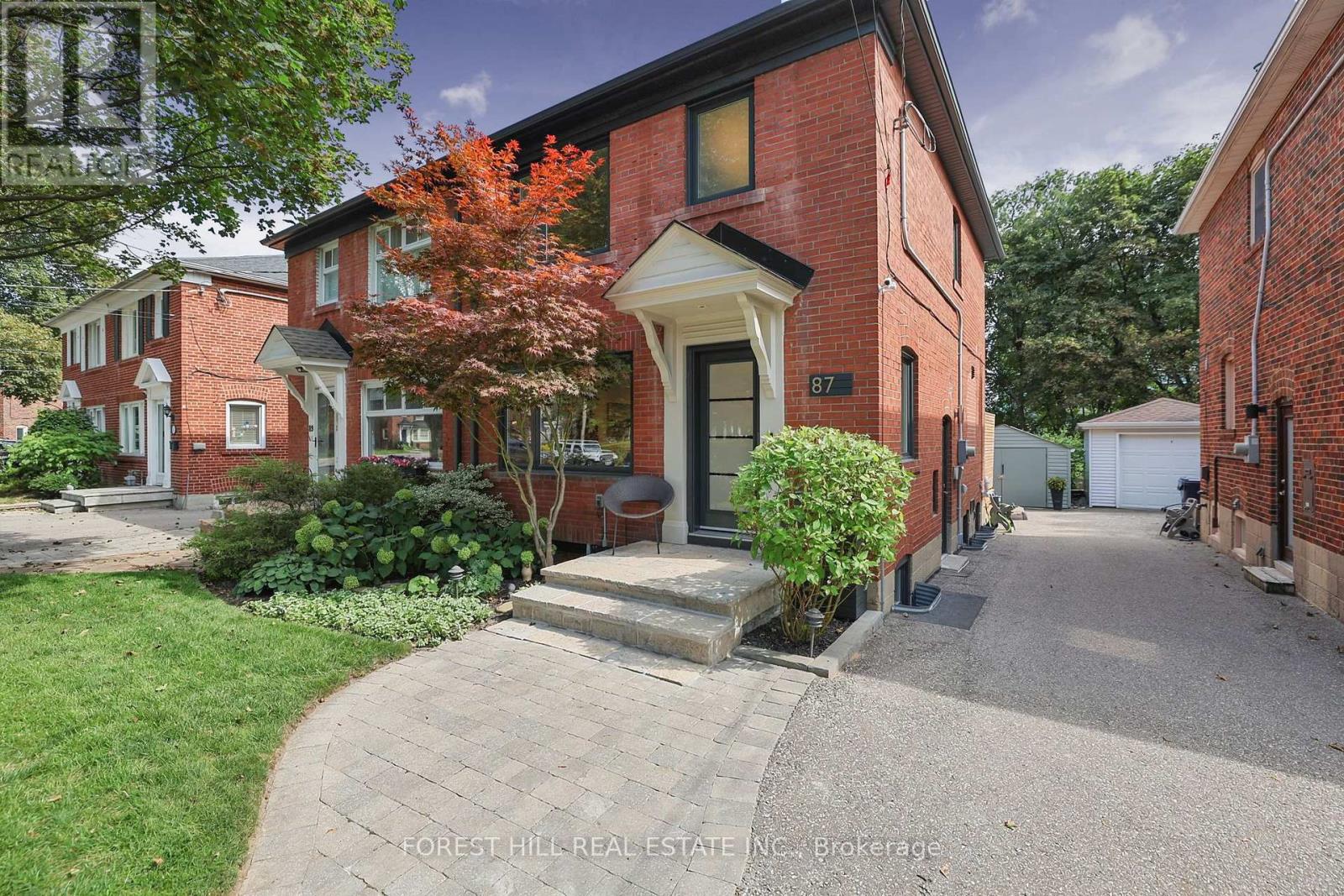 87 THURSFIELD CRESCENT Toronto (Leaside), ON M4G 2N4