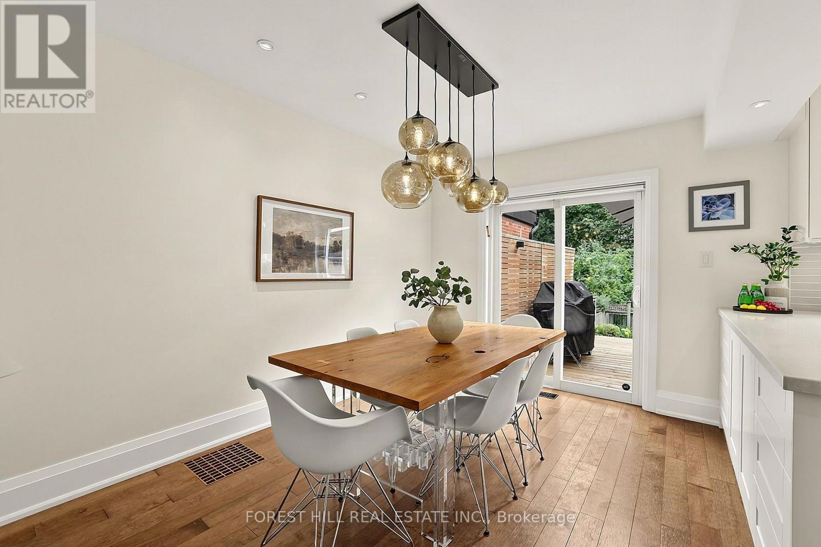87 THURSFIELD CRESCENT Toronto (Leaside), ON M4G 2N4