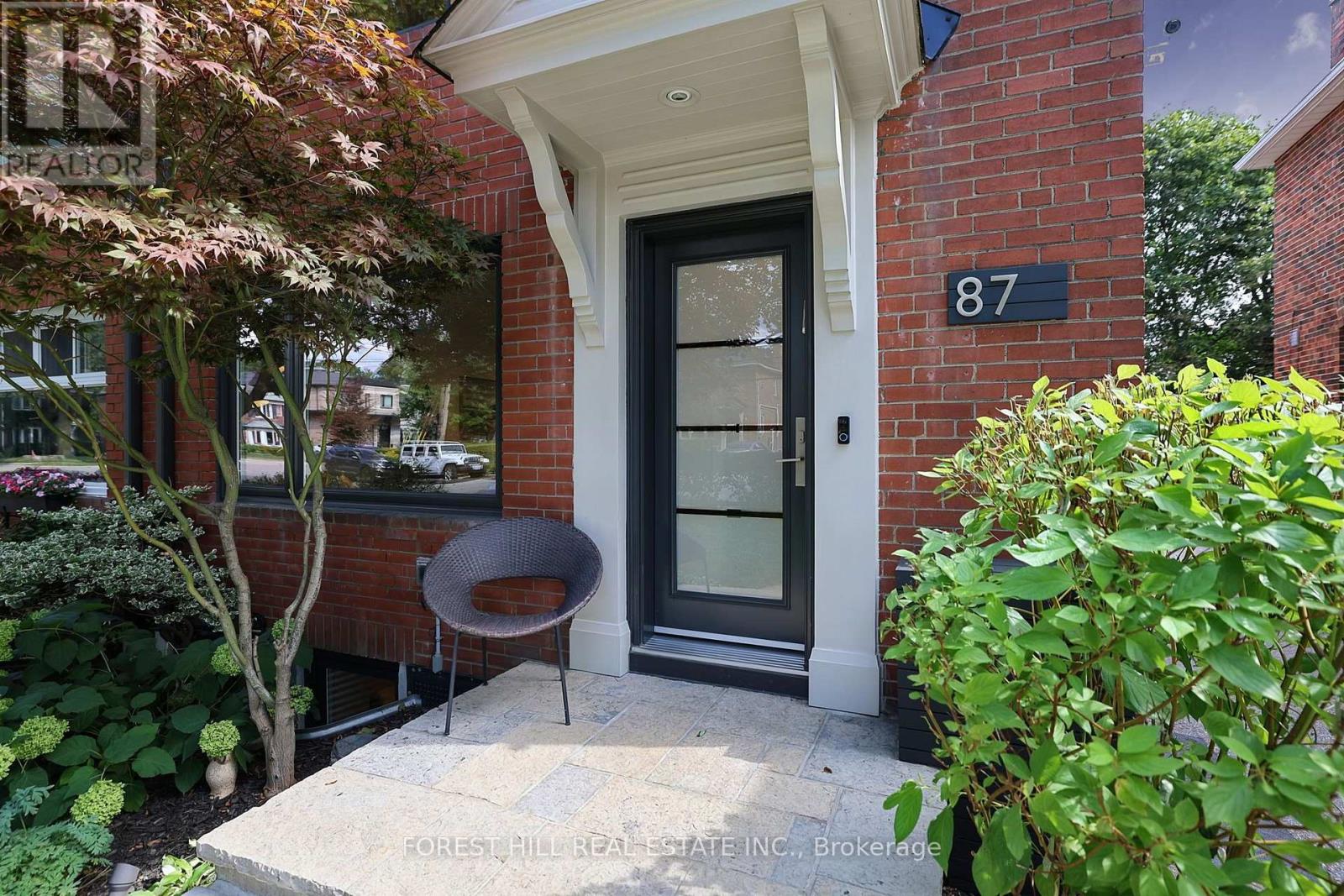 87 THURSFIELD CRESCENT Toronto (Leaside), ON M4G 2N4