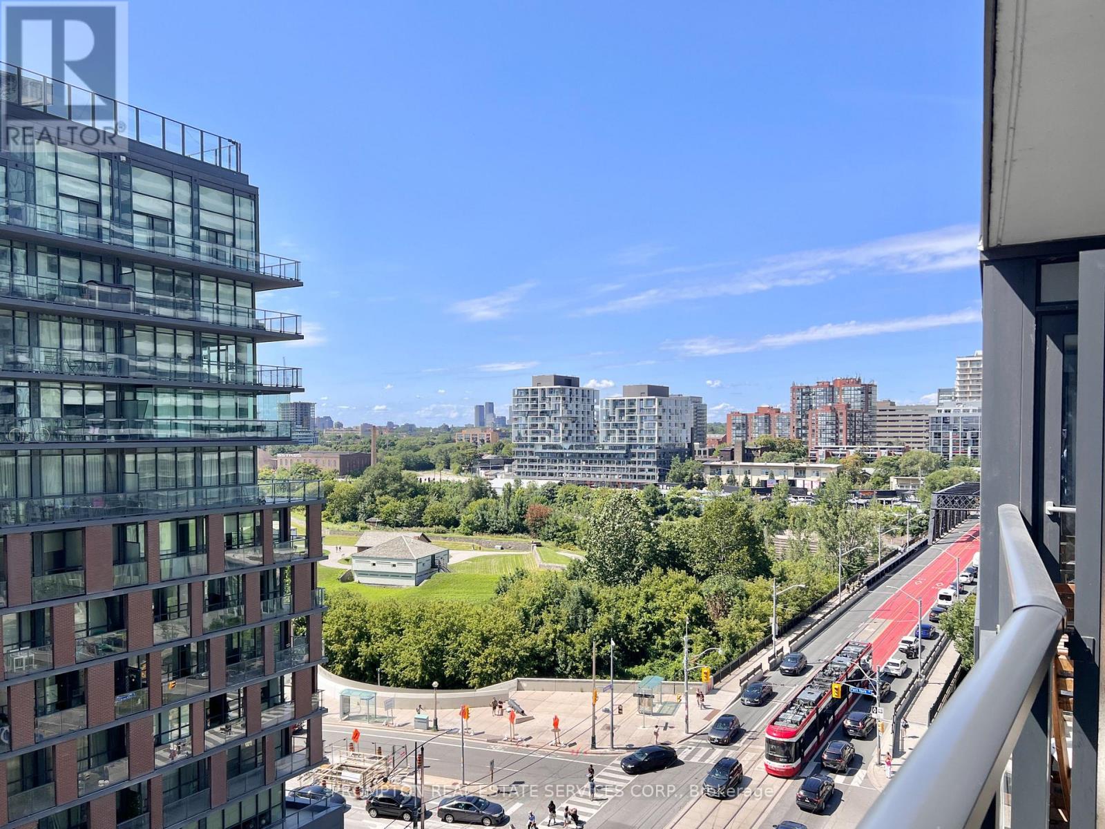 1015 - 80 Queens Wharf Road, Toronto, Ontario  M5V 0J2 - Photo 22 - C13693502