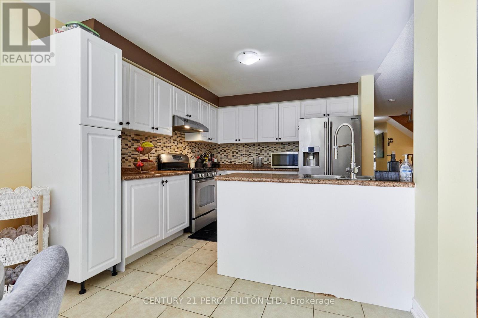 14 Draycott Avenue, Ajax, Ontario  L1Z 0K2 - Photo 8 - E13686486