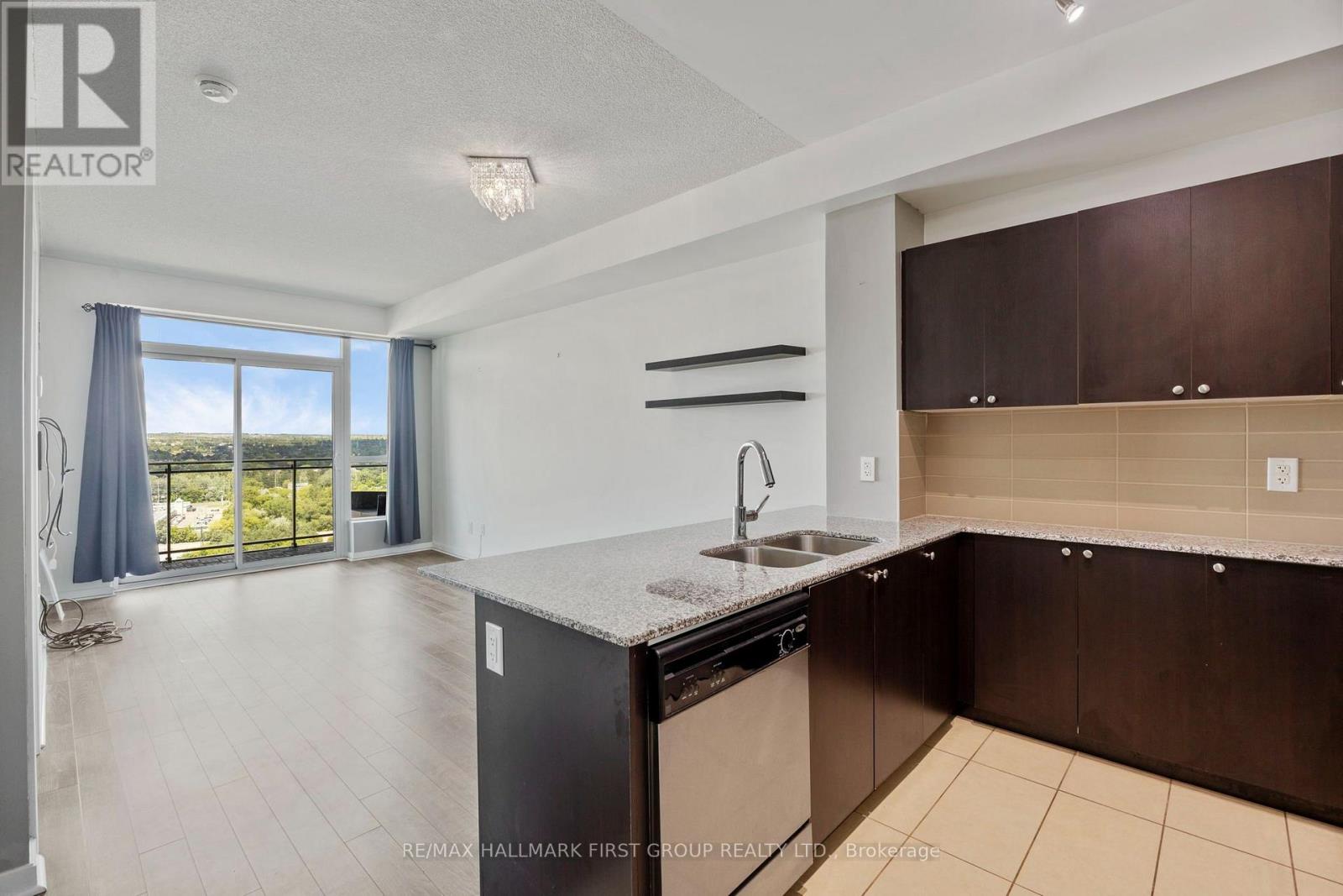 1607 - 1235 Bayly Street, Pickering, Ontario  L1W 1L7 - Photo 6 - E13693530