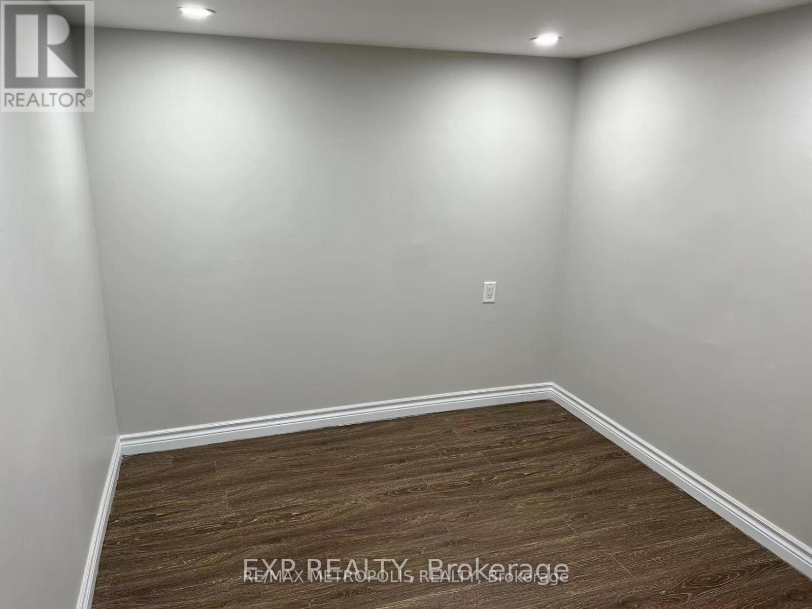 Bsmt - 6 Mid Pines Road, Toronto, Ontario  M1G 2L6 - Photo 4 - E13693544