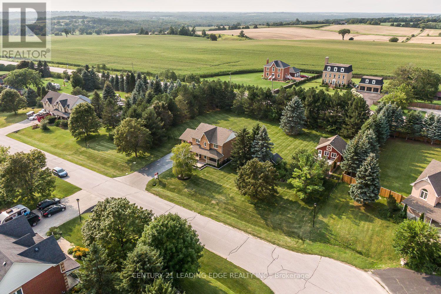 12 Taylor Drive, Uxbridge, Ontario  L0C 1E0 - Photo 4 - N13693468