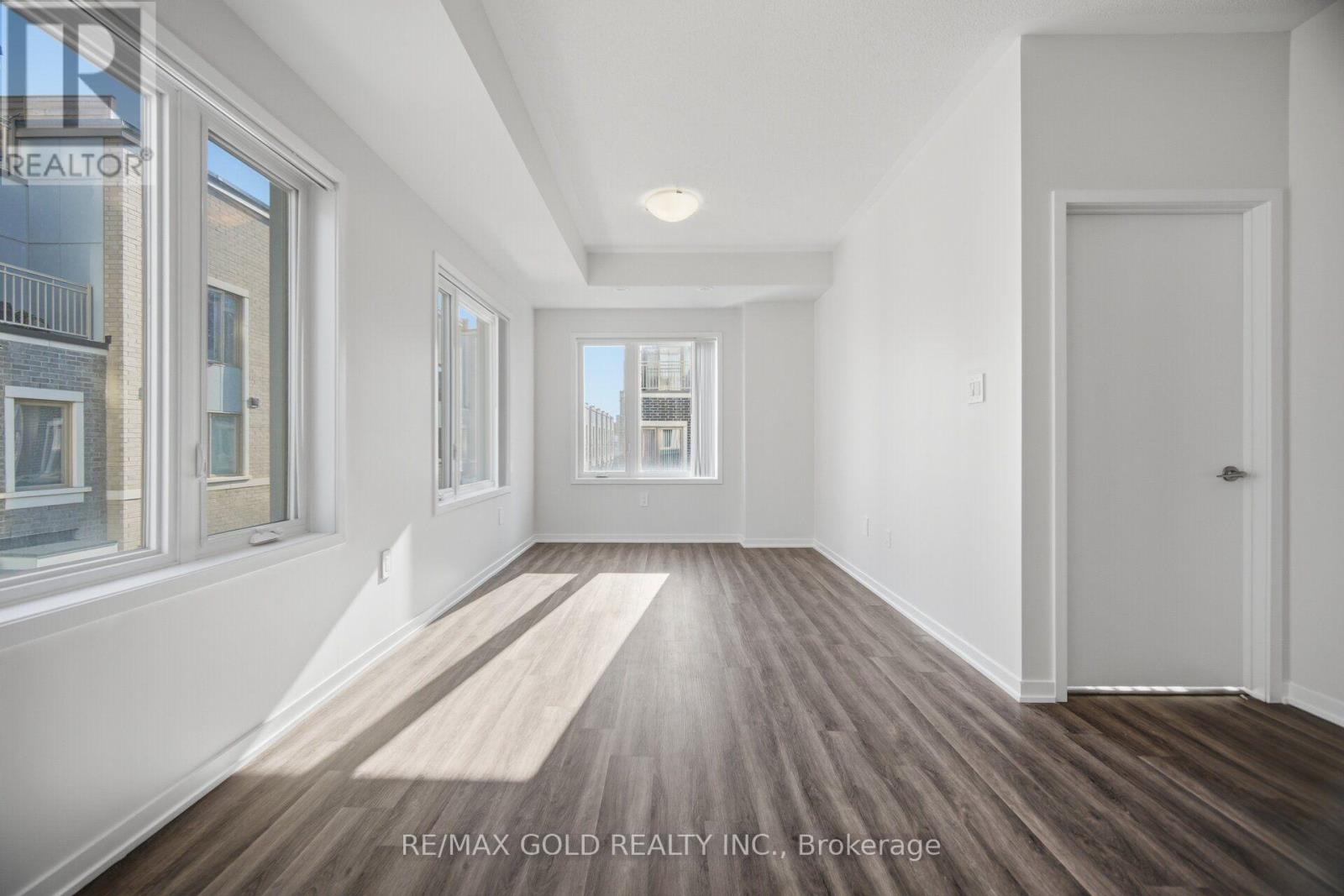 Th83 - 39 Honeycrisp Crescent, Vaughan, Ontario  L4K 0N1 - Photo 10 - N13693486