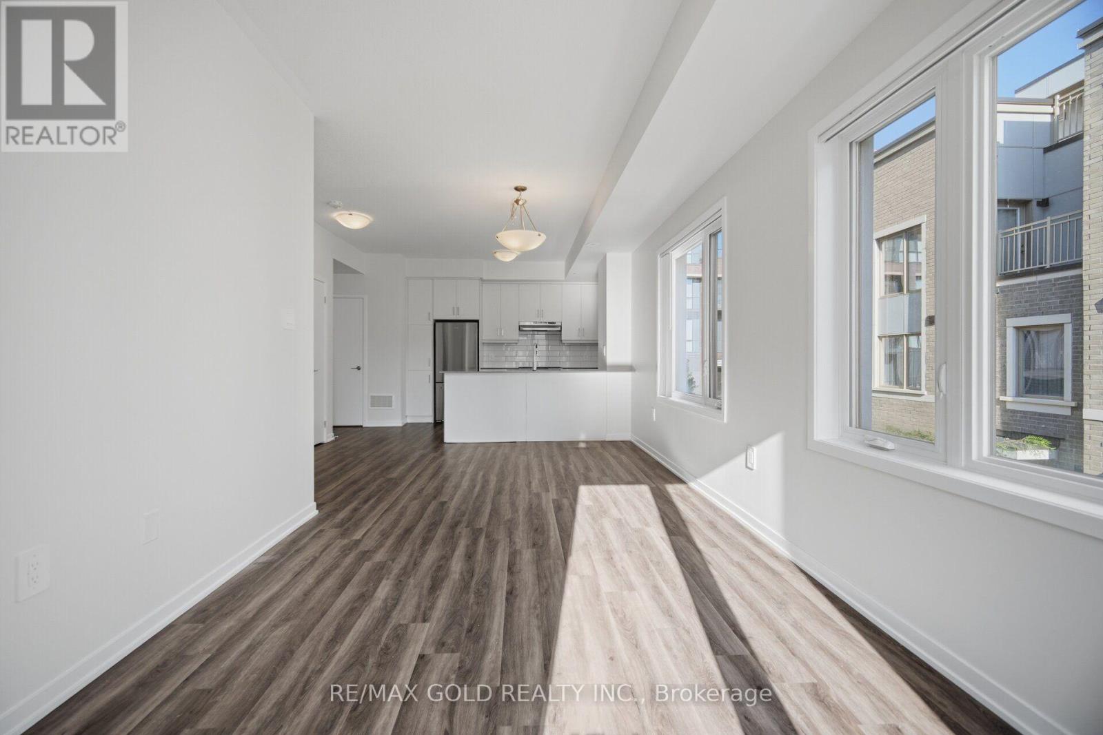 Th83 - 39 Honeycrisp Crescent, Vaughan, Ontario  L4K 0N1 - Photo 12 - N13693486