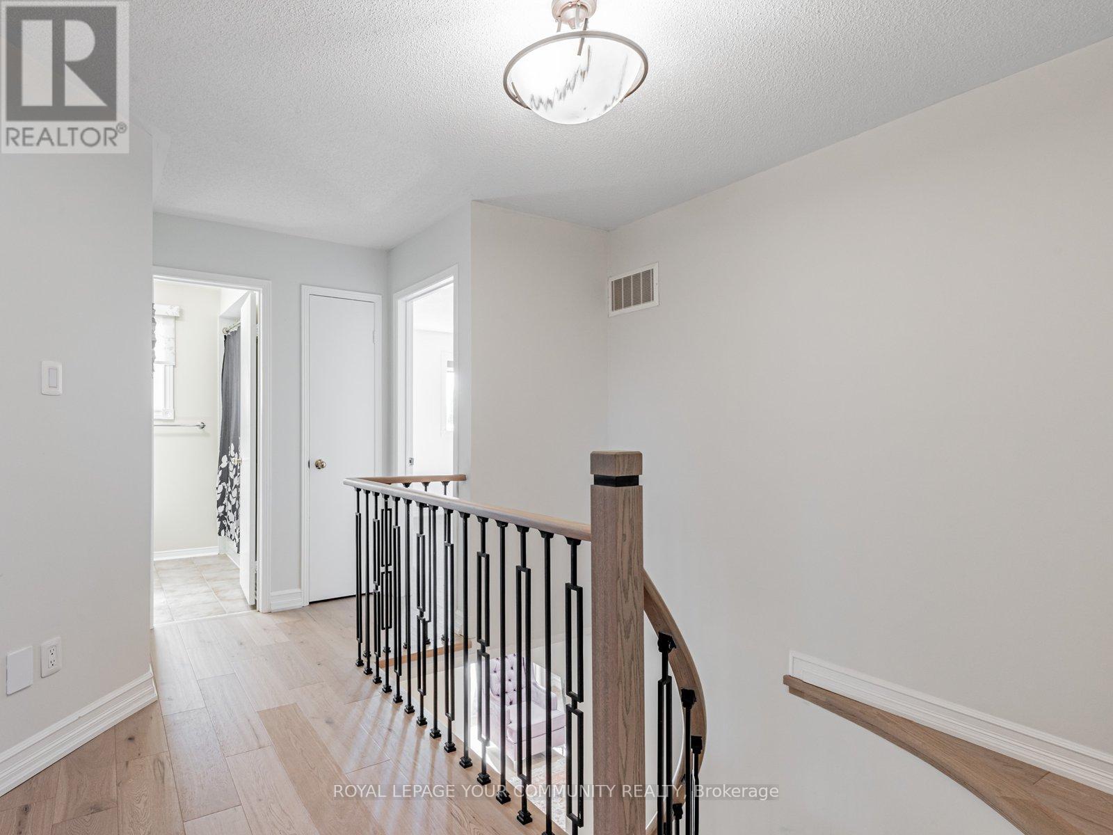 5 Mandel Crescent, Richmond Hill (Devonsleigh), Ontario  L4C 9Z7 - Photo 20 - N13693492