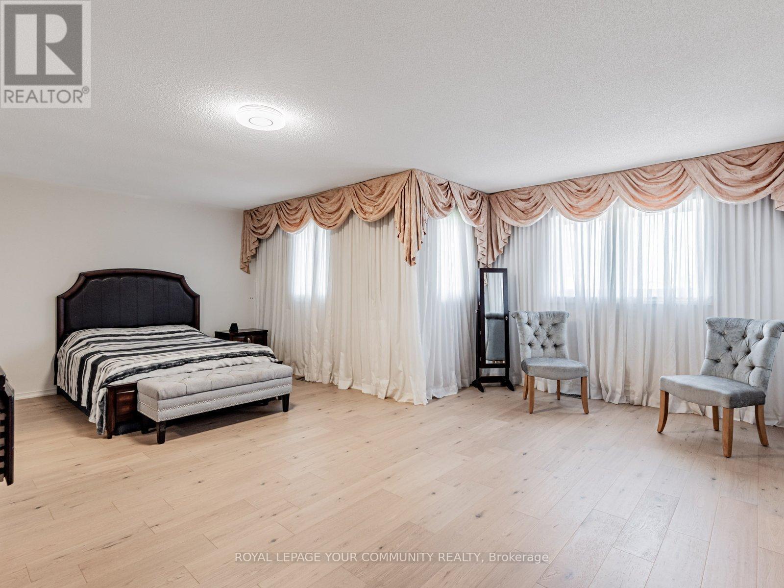 5 Mandel Crescent, Richmond Hill (Devonsleigh), Ontario  L4C 9Z7 - Photo 21 - N13693492