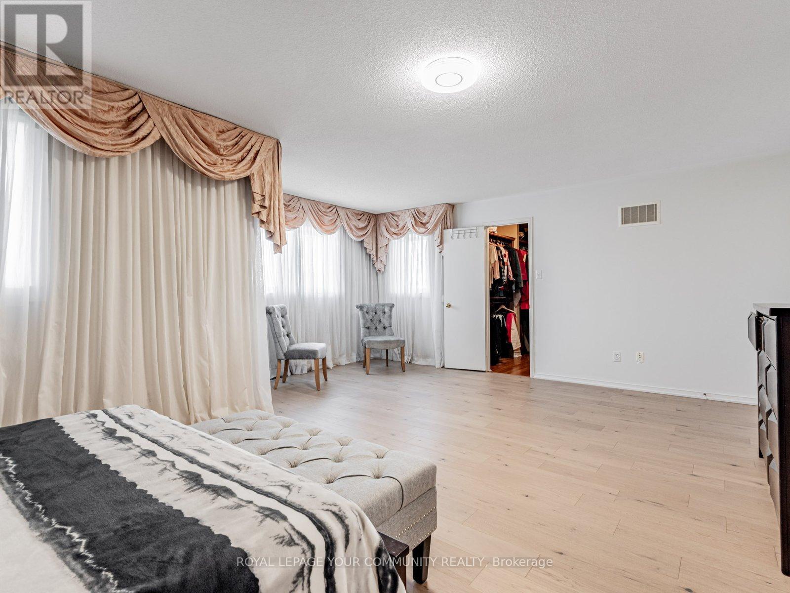 5 Mandel Crescent, Richmond Hill (Devonsleigh), Ontario  L4C 9Z7 - Photo 22 - N13693492