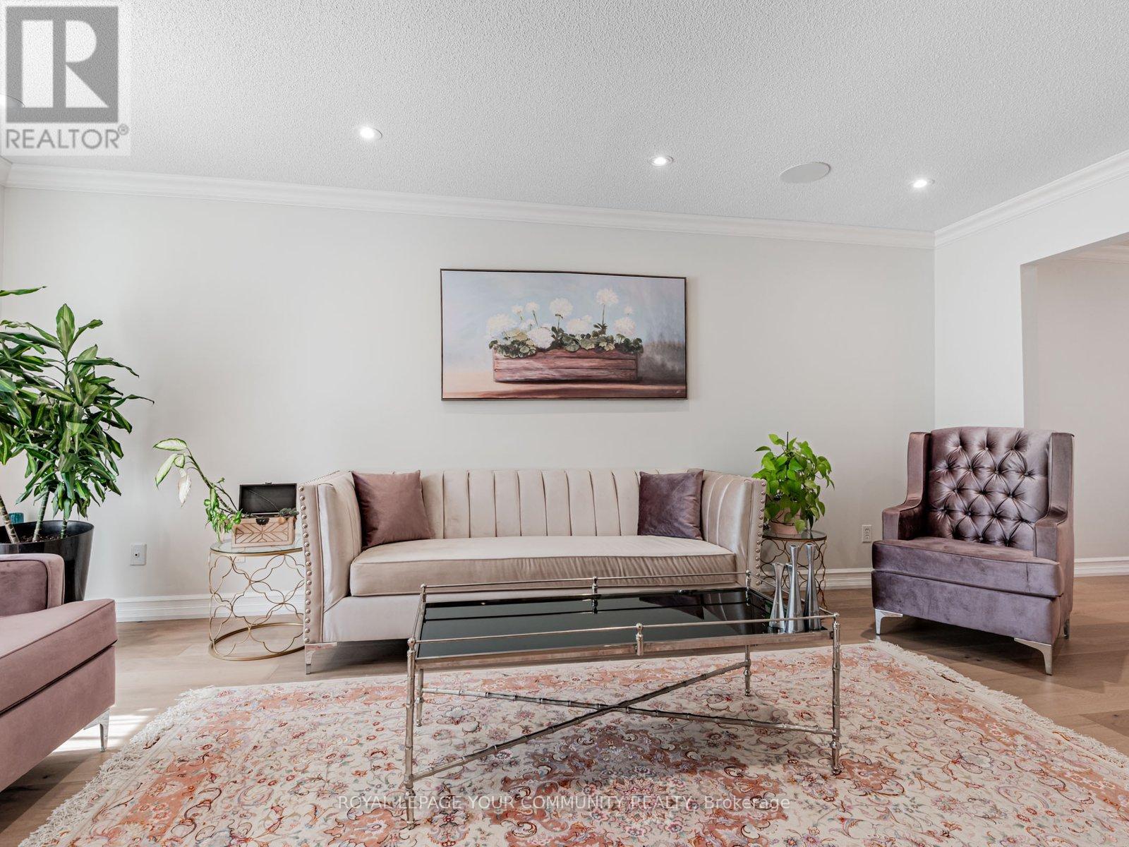 5 Mandel Crescent, Richmond Hill (Devonsleigh), Ontario  L4C 9Z7 - Photo 6 - N13693492