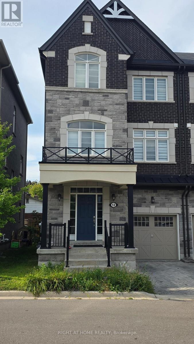 12 GLOBEMASTER LANE, Richmond Hill, Ontario