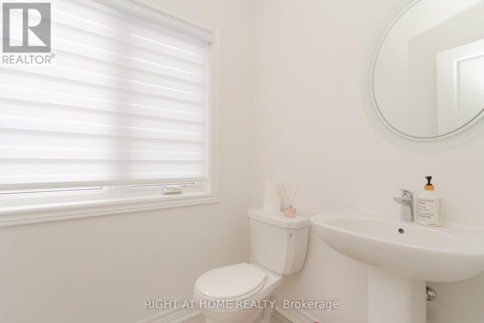 12 Globemaster Lane, Richmond Hill, Ontario  L4E 1H3 - Photo 35 - N13693540