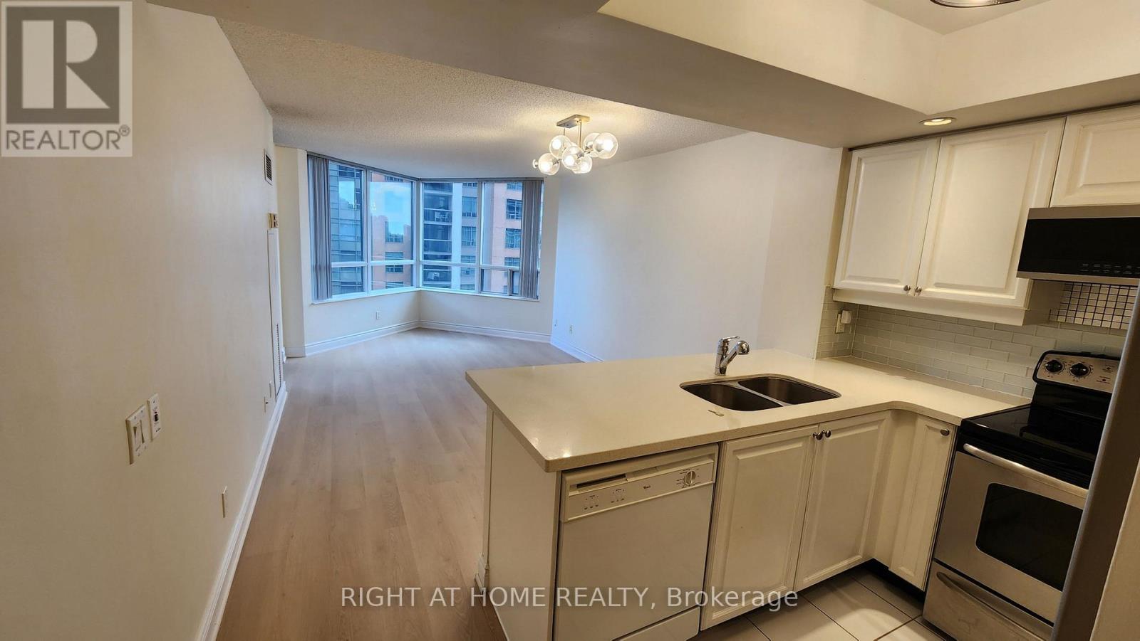 521 - 15 Northtown Way, Toronto, Ontario  M2N 7A2 - Photo 18 - C13693316