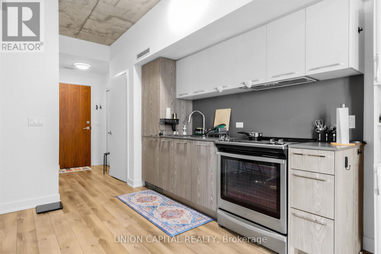 803 - 15 Baseball Place, Toronto, Ontario  M4M 0E6 - Photo 4 - E13523174