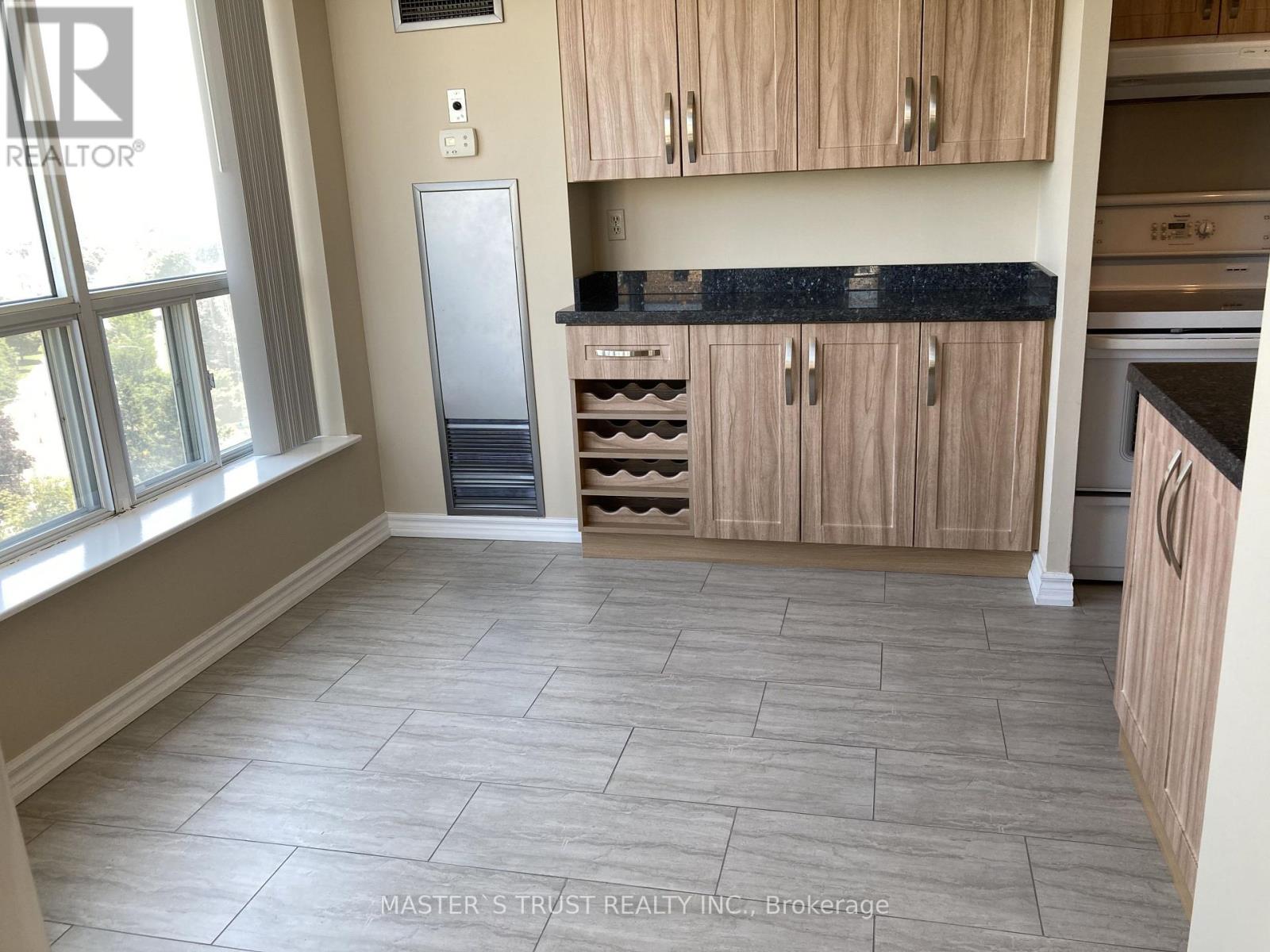803 - 410 Mclevin Avenue, Toronto, Ontario  M1B 5J5 - Photo 19 - E13551958