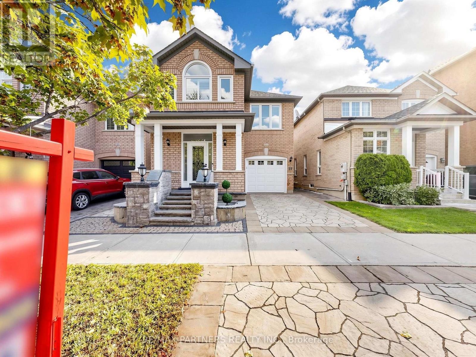 21 RUSSELL HILL ROAD, Markham, Ontario
