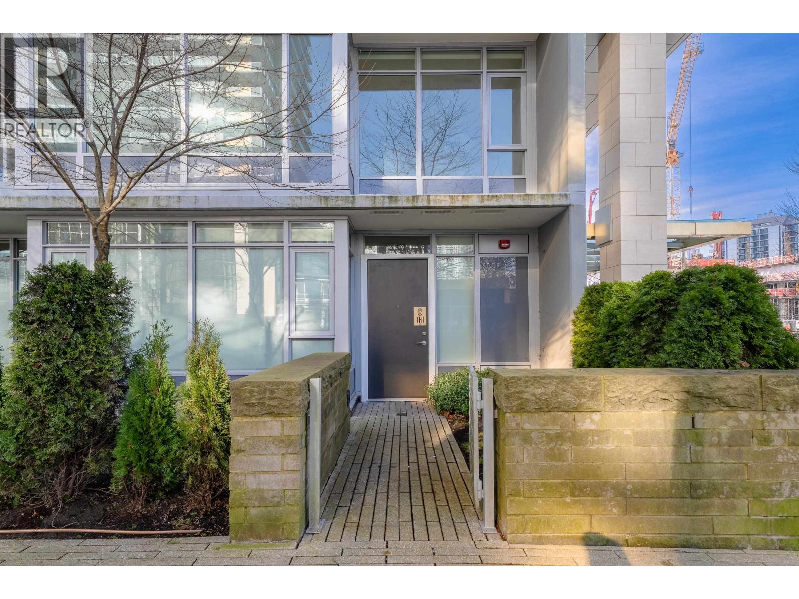 Th1 6288 Cassie Avenue, Burnaby, British Columbia  V5H 0H7 - Photo 2 - R3156229