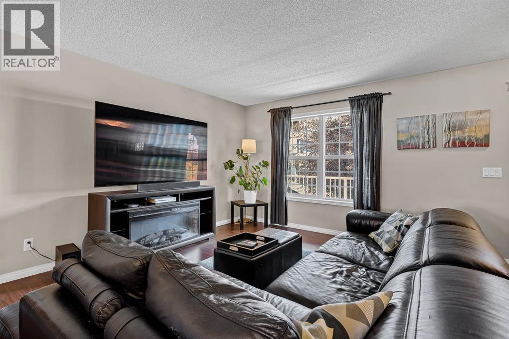 54 Autumn View Se, Calgary, Alberta  T3M 0P1 - Photo 5 - A2334979