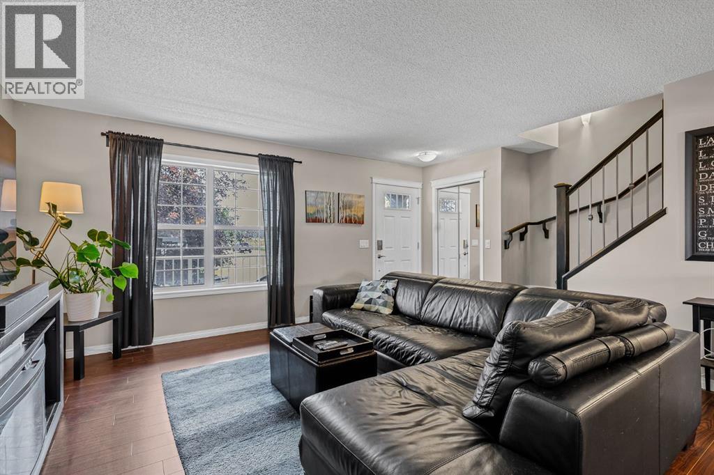 54 Autumn View Se, Calgary, Alberta  T3M 0P1 - Photo 6 - A2334979