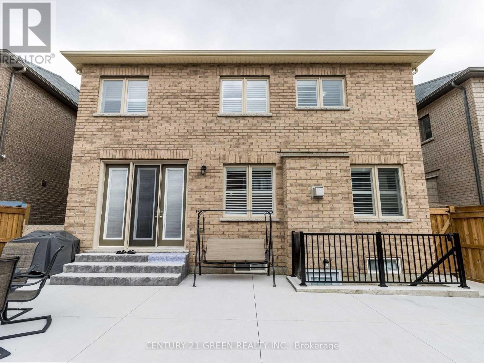 39 Argelia Crescent, Brampton, Ontario  L6X 5N5 - Photo 36 - W12885072
