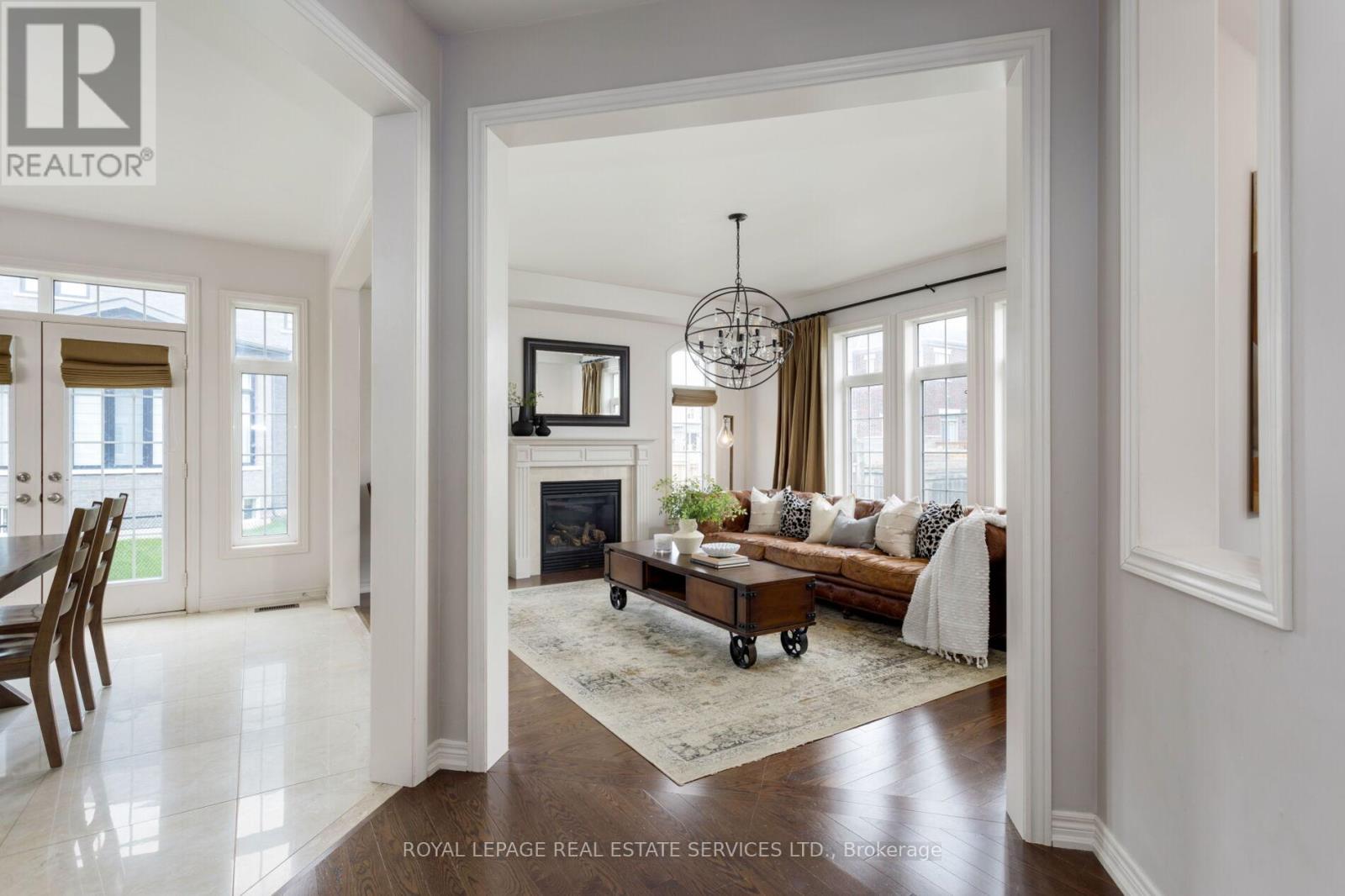 3158 Thistlewood Gate, Oakville, Ontario  L6M 0T1 - Photo 10 - W13423298