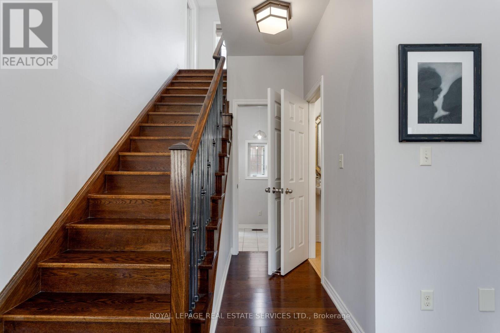 3158 Thistlewood Gate, Oakville, Ontario  L6M 0T1 - Photo 17 - W13423298