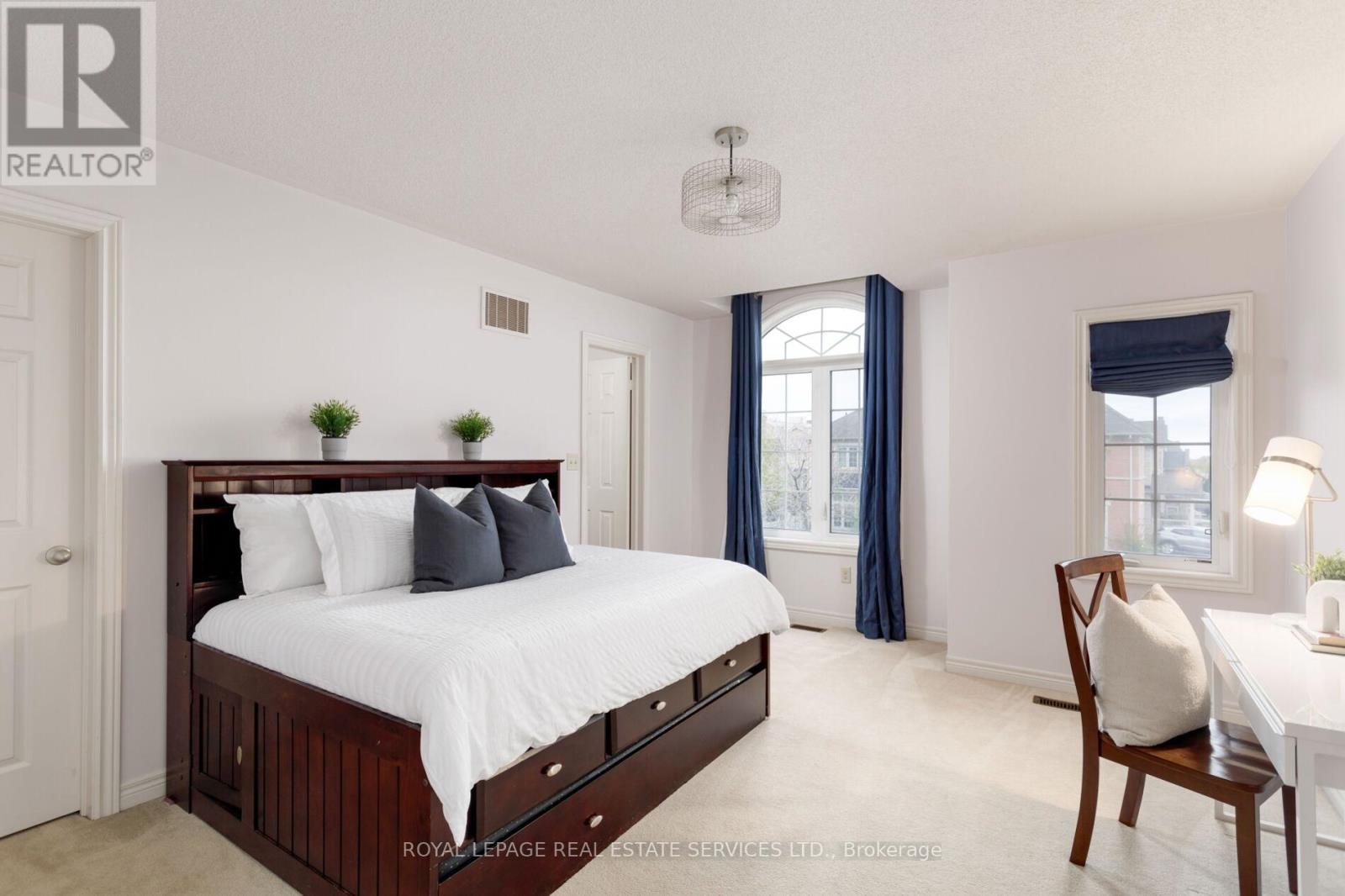3158 Thistlewood Gate, Oakville, Ontario  L6M 0T1 - Photo 21 - W13423298