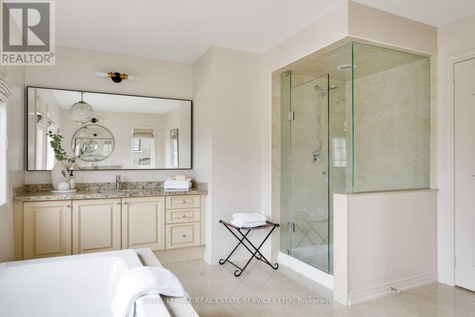 3158 Thistlewood Gate, Oakville, Ontario  L6M 0T1 - Photo 26 - W13423298
