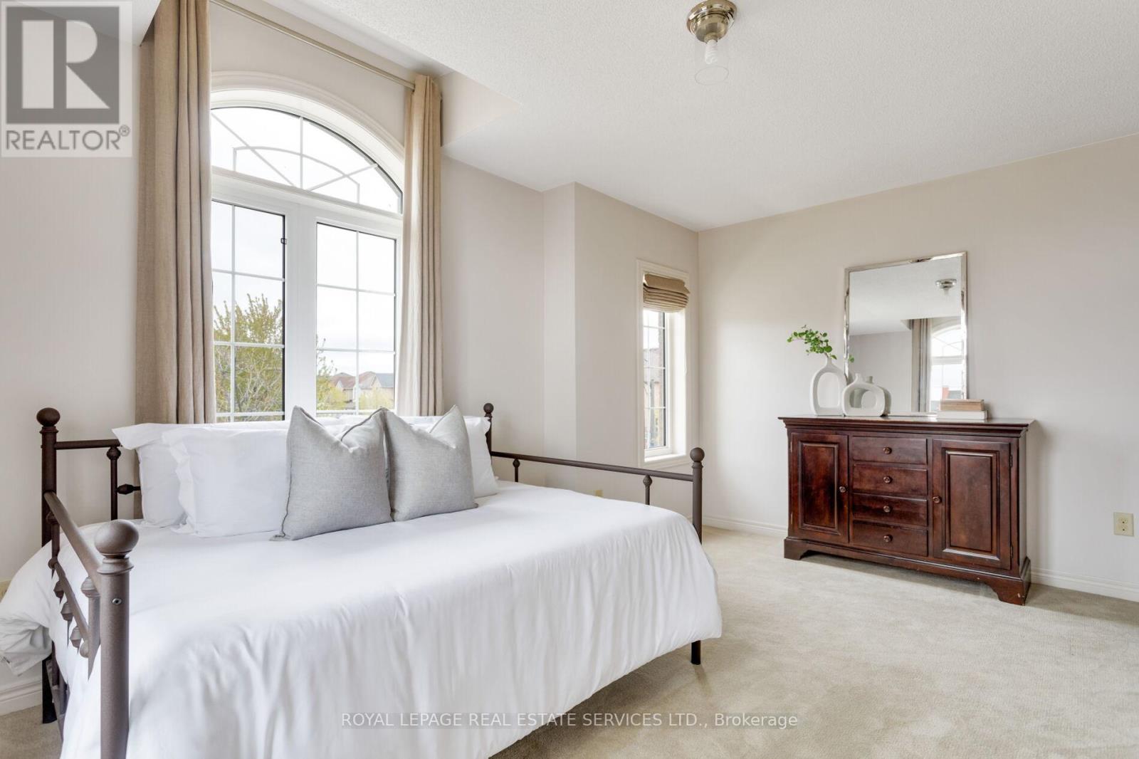 3158 Thistlewood Gate, Oakville, Ontario  L6M 0T1 - Photo 32 - W13423298