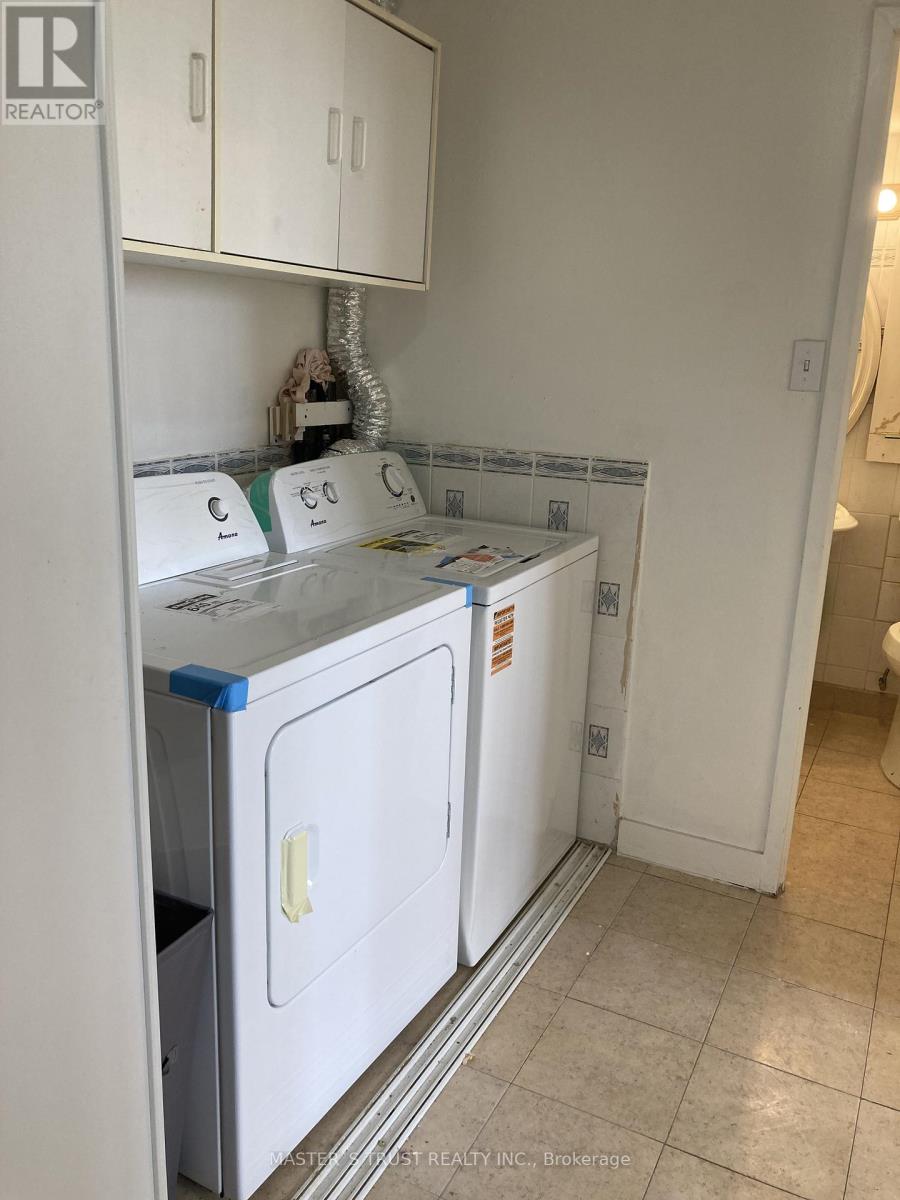 908 - 940 Caledonia Road, Toronto, Ontario  M6B 3Y4 - Photo 6 - W13511476