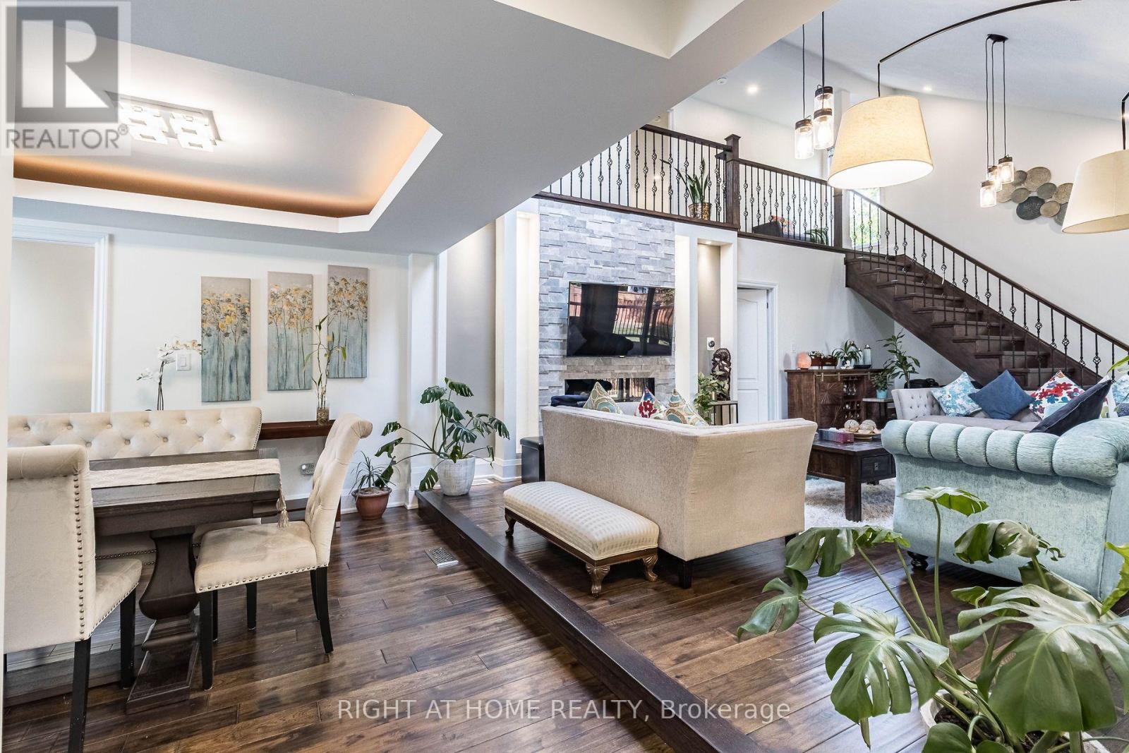 2463 Rebecca Street, Oakville, Ontario  L6L 2B1 - Photo 11 - W13693438