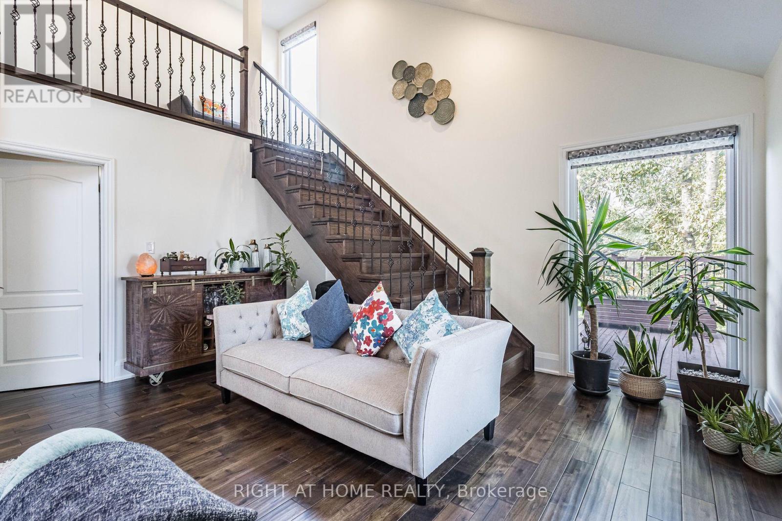 2463 Rebecca Street, Oakville, Ontario  L6L 2B1 - Photo 17 - W13693438