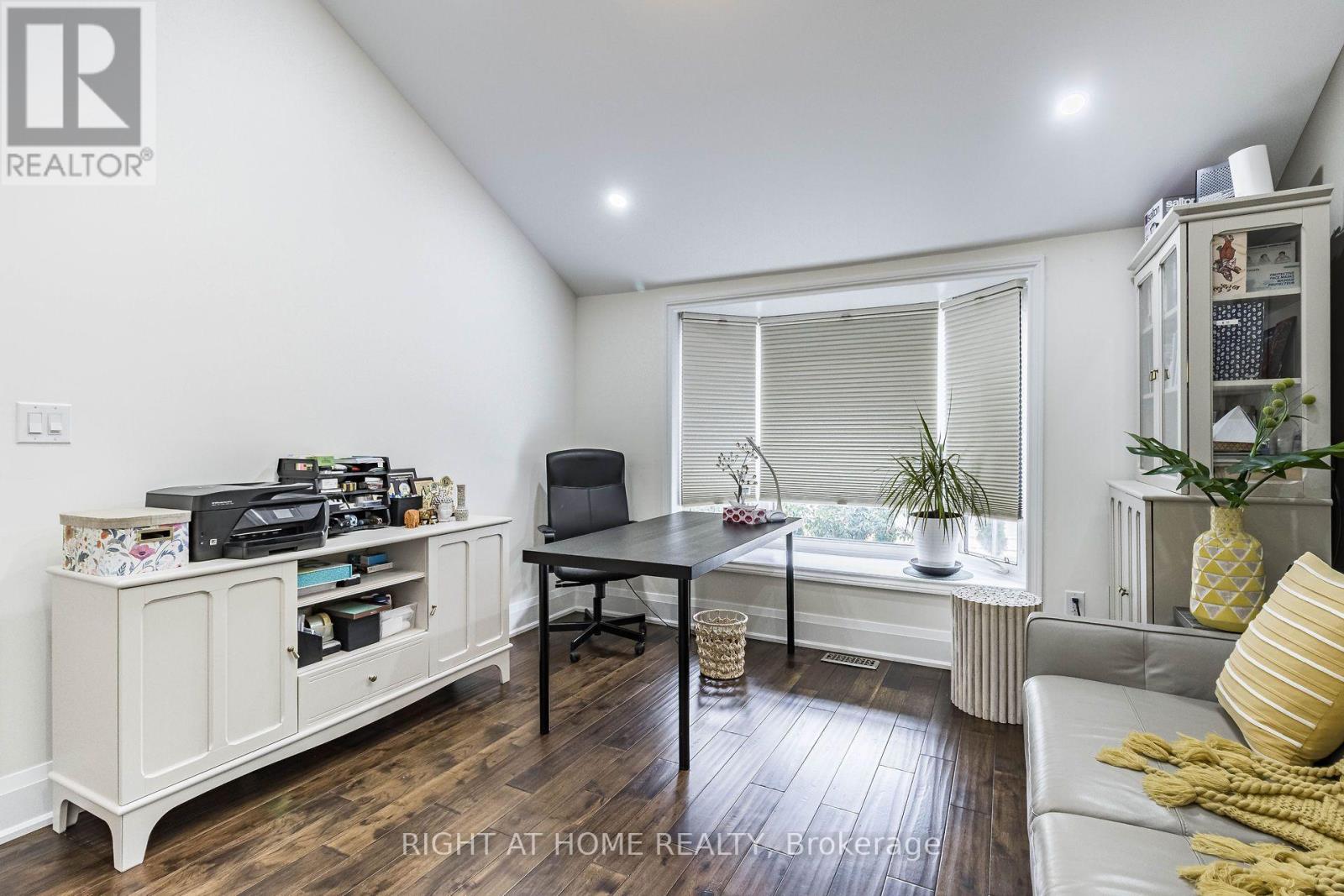 2463 Rebecca Street, Oakville, Ontario  L6L 2B1 - Photo 18 - W13693438