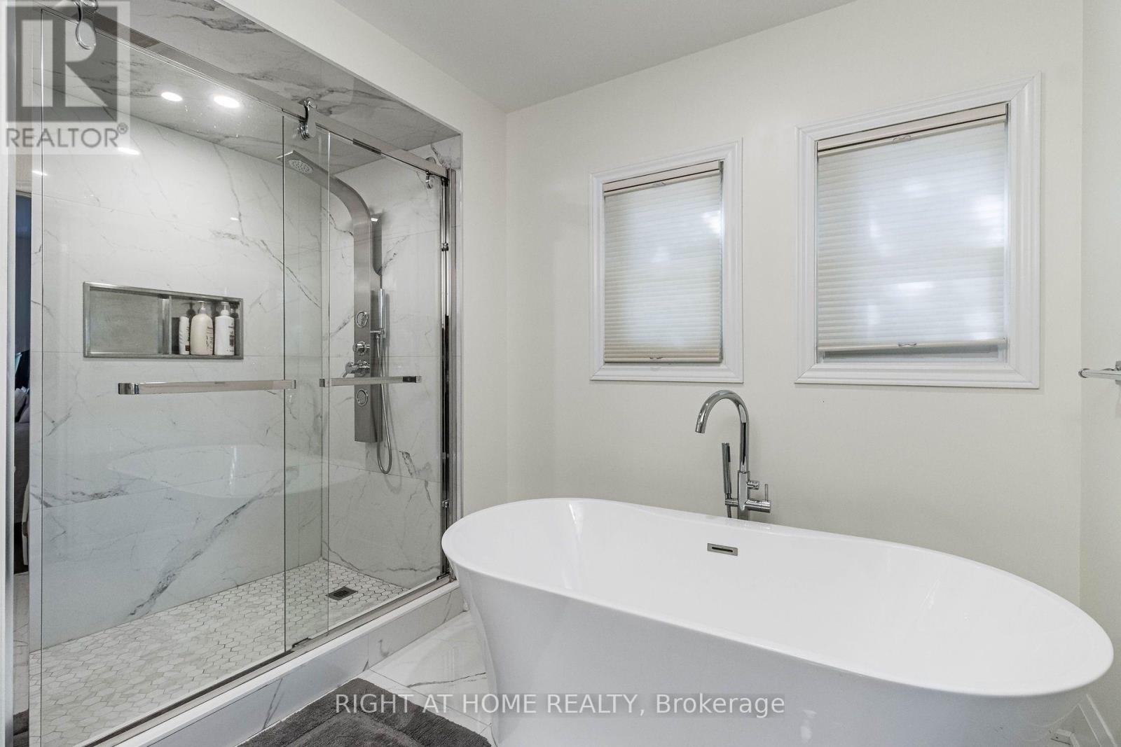 2463 Rebecca Street, Oakville, Ontario  L6L 2B1 - Photo 25 - W13693438