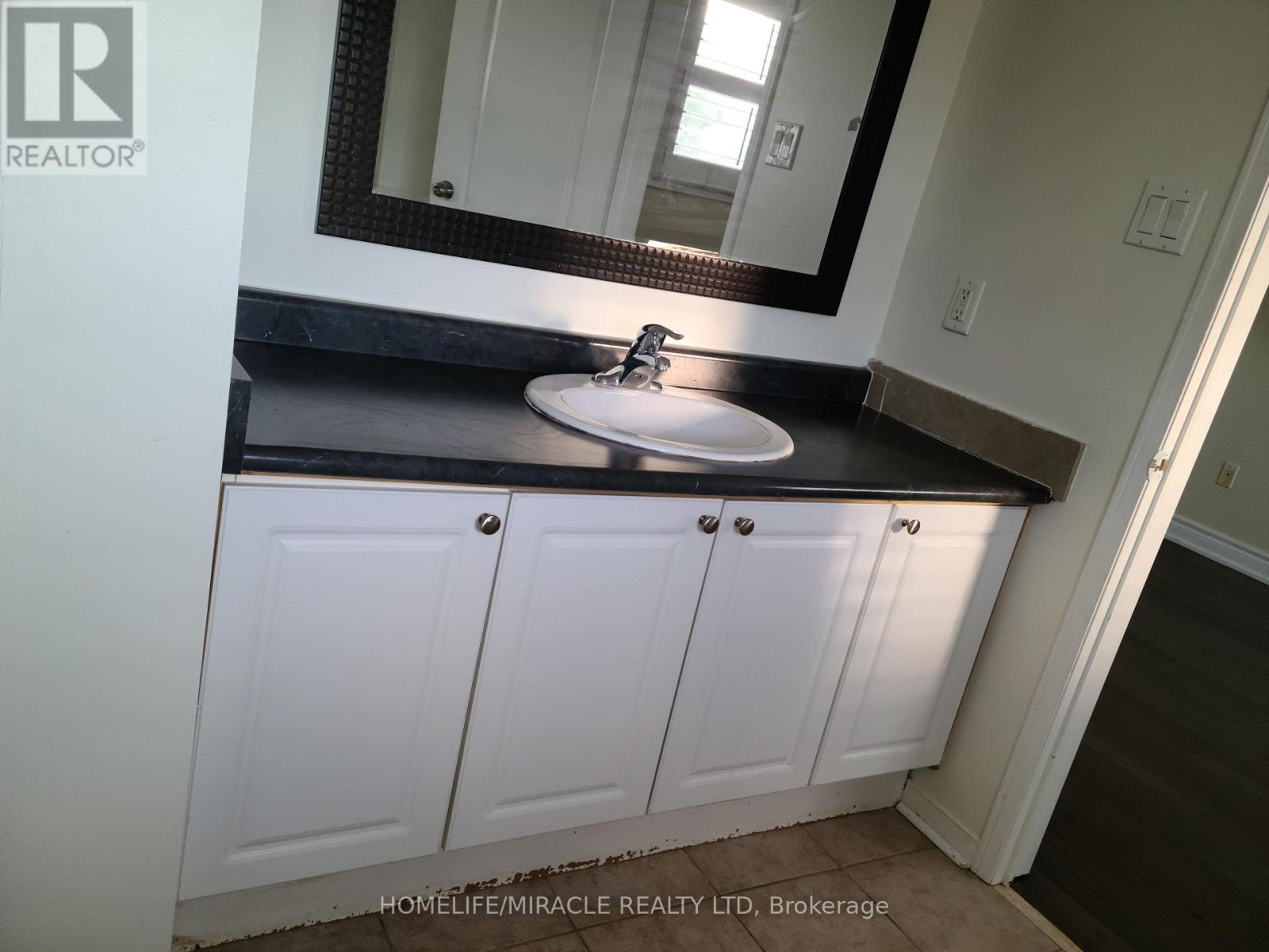 7 Thunderbird Trail, Brampton, Ontario  L6R 2T4 - Photo 13 - W13693454