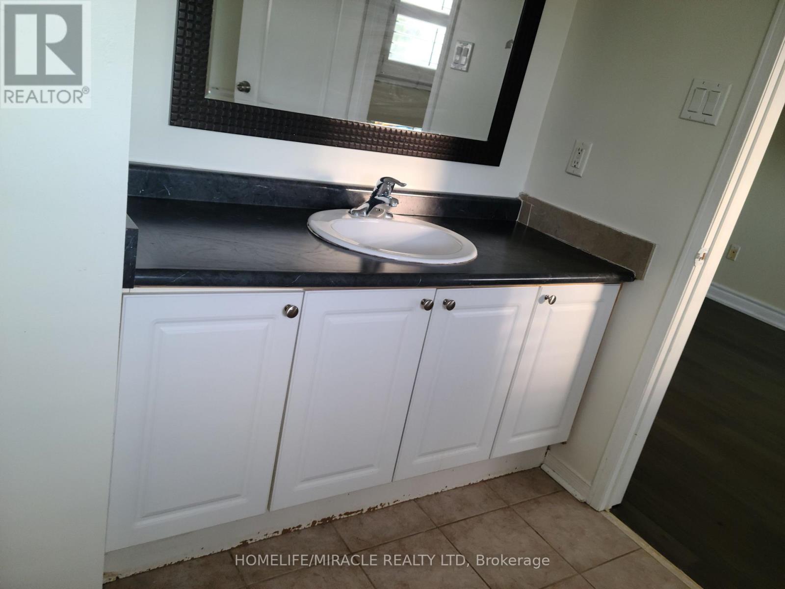 7 Thunderbird Trail, Brampton, Ontario  L6R 2T4 - Photo 14 - W13693454