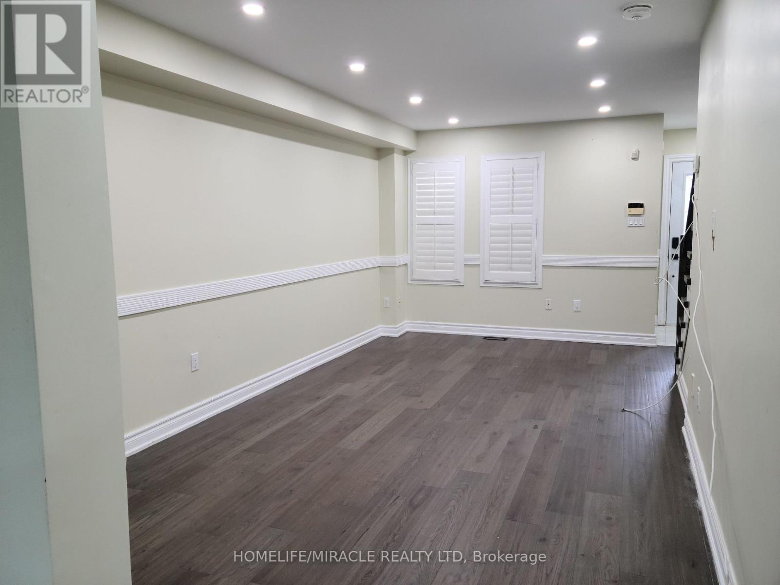 7 Thunderbird Trail, Brampton, Ontario  L6R 2T4 - Photo 5 - W13693454