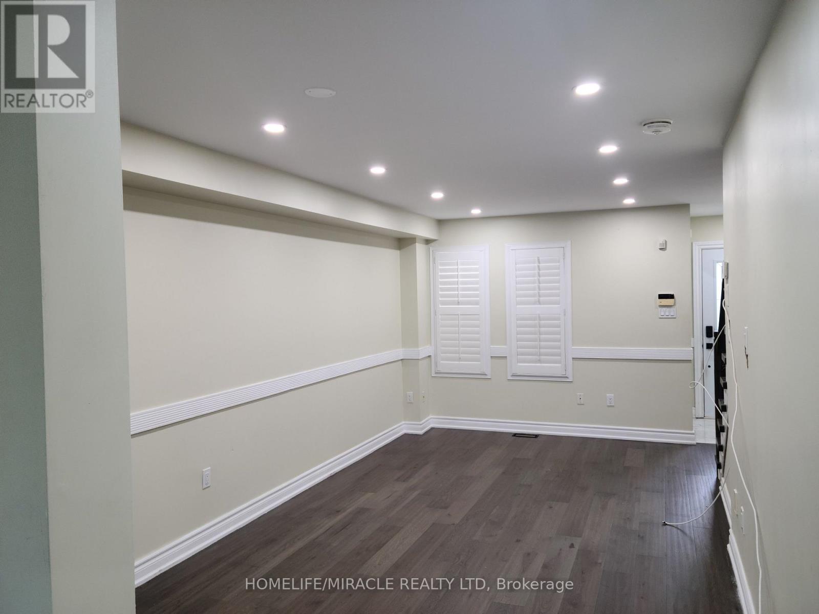 7 Thunderbird Trail, Brampton, Ontario  L6R 2T4 - Photo 6 - W13693454