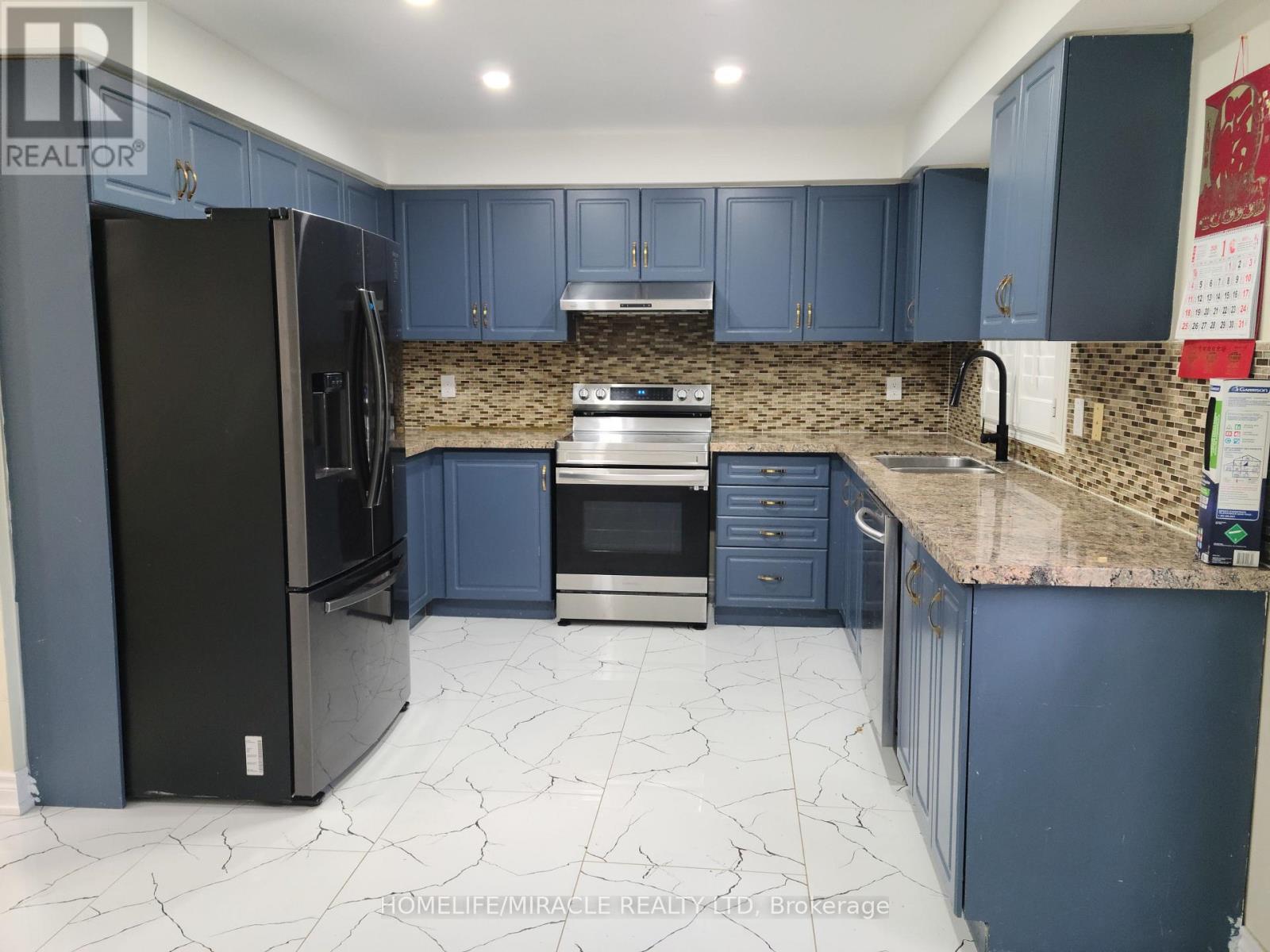 7 Thunderbird Trail, Brampton, Ontario  L6R 2T4 - Photo 9 - W13693454