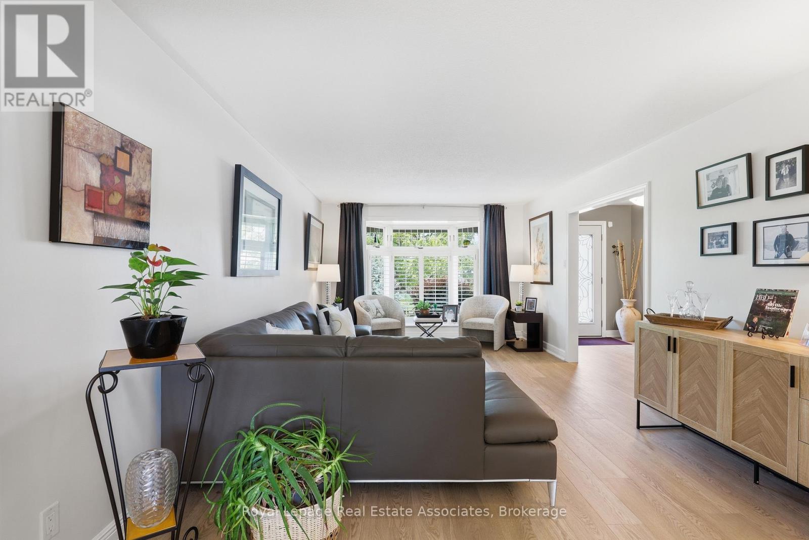 2580 Homelands Drive, Mississauga, Ontario  L5K 1H6 - Photo 6 - W13693490