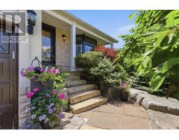2580 HOMELANDS DRIVE, Mississauga, Ontario