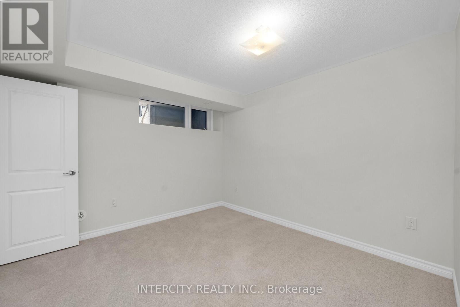 14 Savvy Lane, Caledon, Ontario  L7C 1Z9 - Photo 11 - W13693516