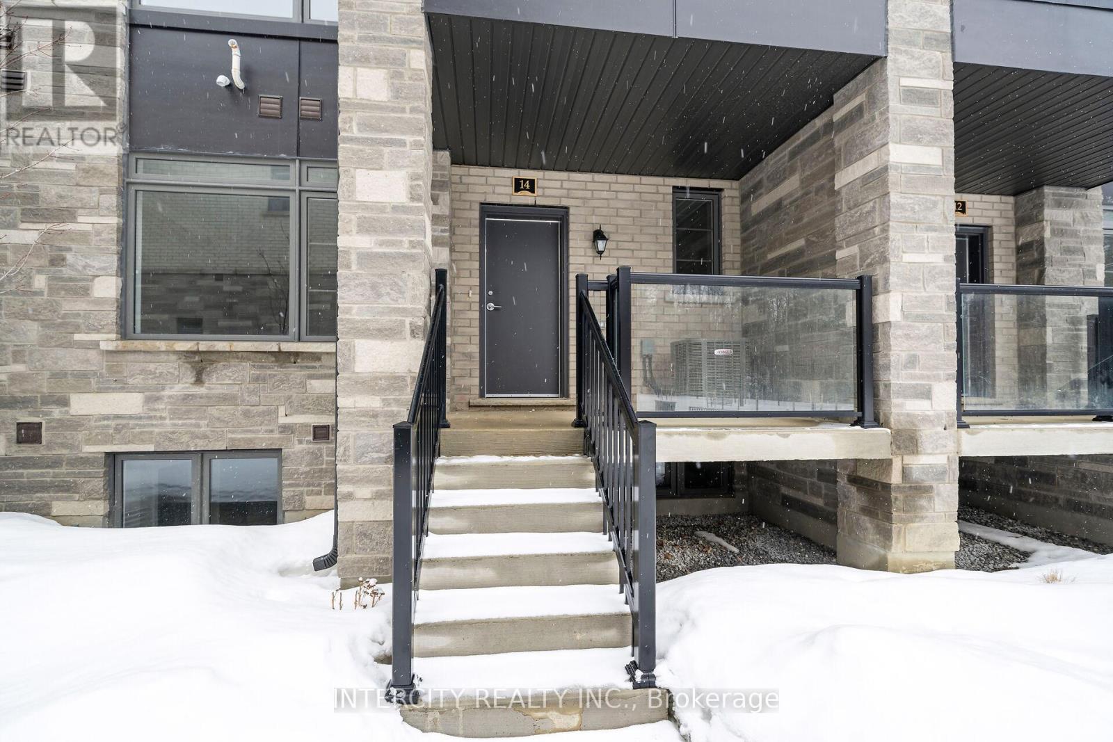 14 Savvy Lane, Caledon, Ontario  L7C 1Z9 - Photo 2 - W13693516