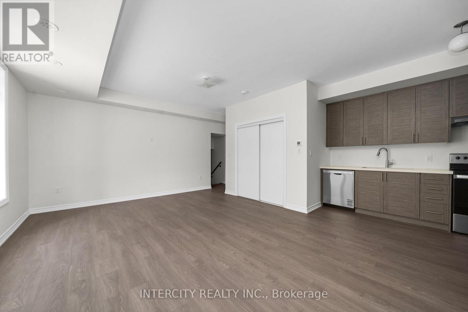 14 Savvy Lane, Caledon, Ontario  L7C 1Z9 - Photo 6 - W13693516