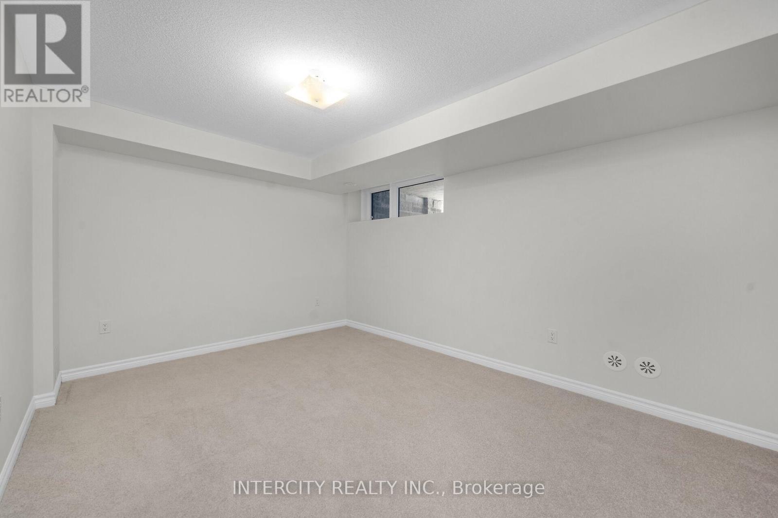 14 Savvy Lane, Caledon, Ontario  L7C 1Z9 - Photo 8 - W13693516