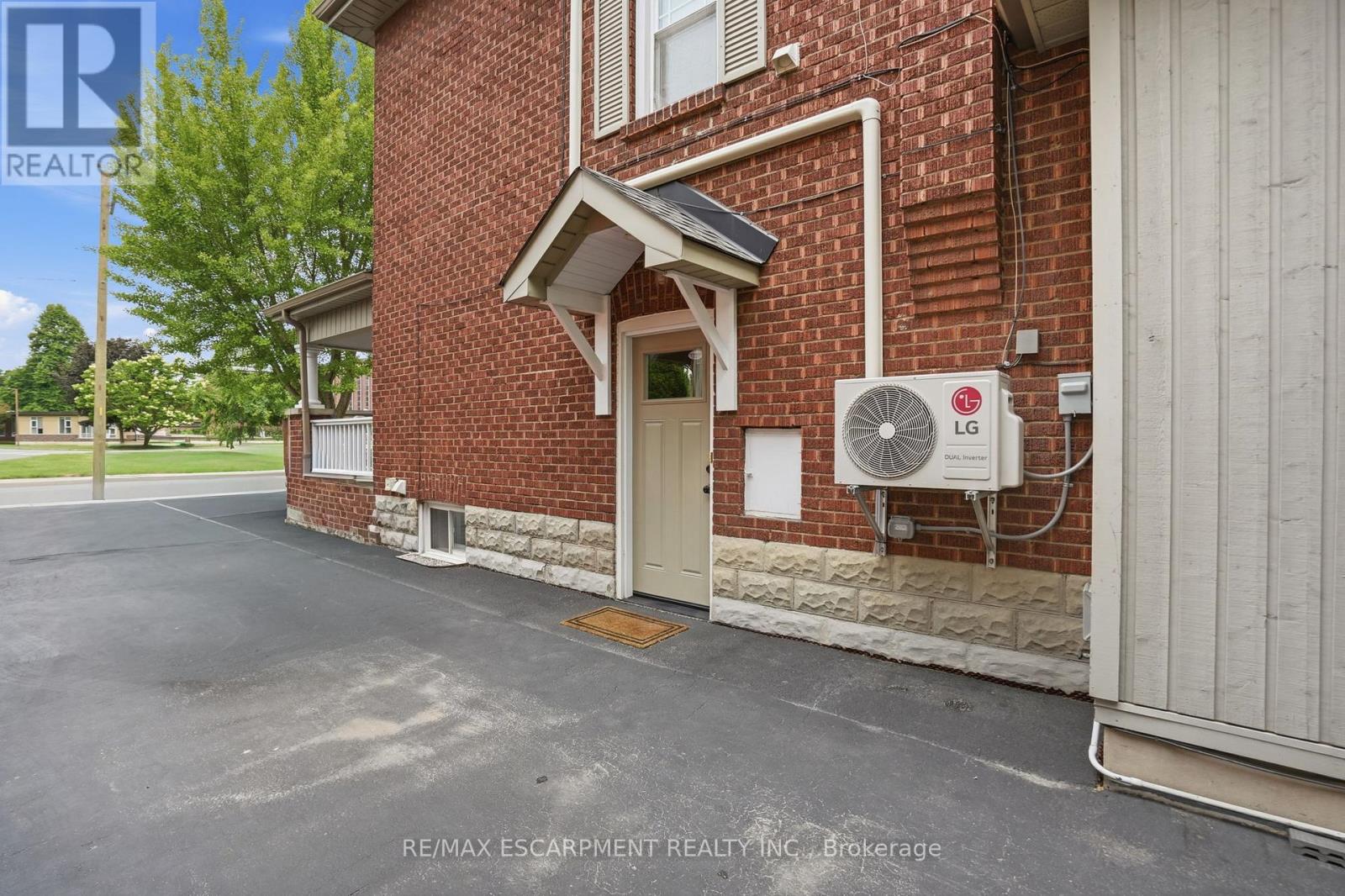 2116 Caroline Street, Burlington, Ontario  L7R 1L8 - Photo 40 - W13693582