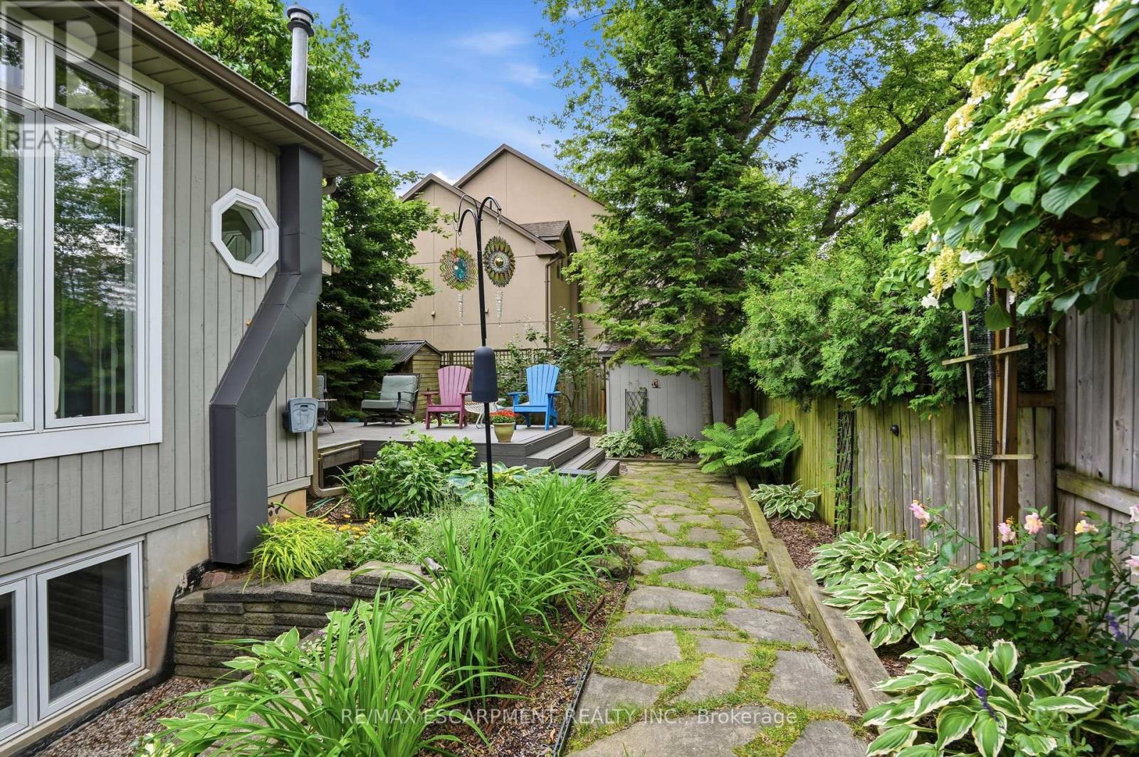 2116 Caroline Street, Burlington, Ontario  L7R 1L8 - Photo 42 - W13693582