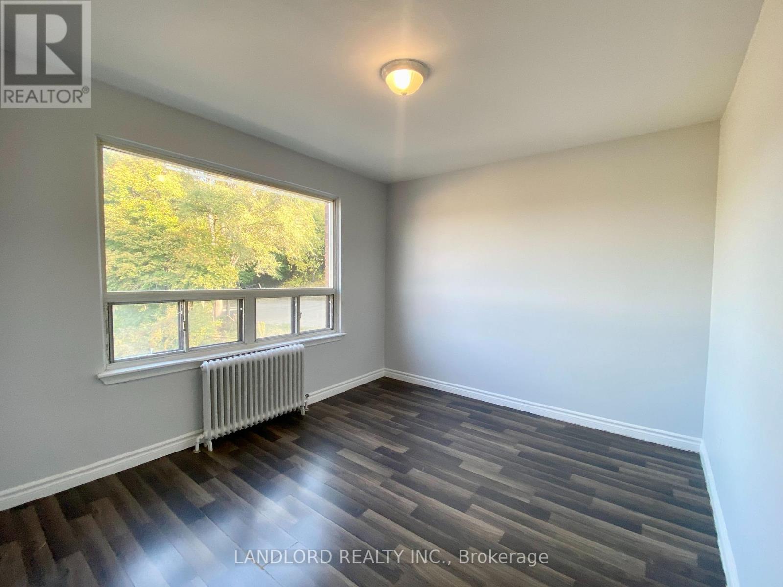 4 - 127 Scarlett Road, Toronto, Ontario  M6N 4K6 - Photo 10 - W13693622