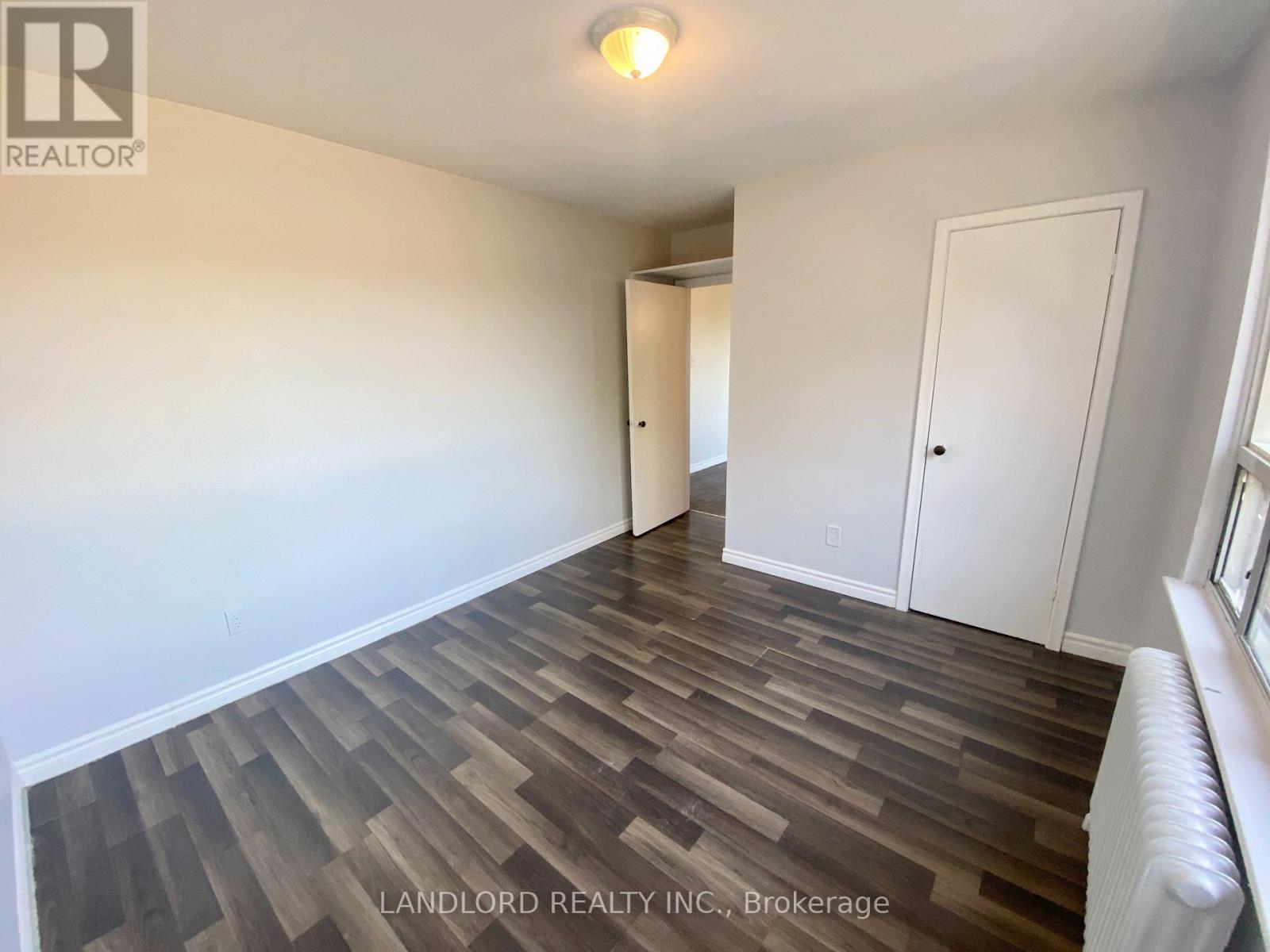 4 - 127 Scarlett Road, Toronto, Ontario  M6N 4K6 - Photo 11 - W13693622